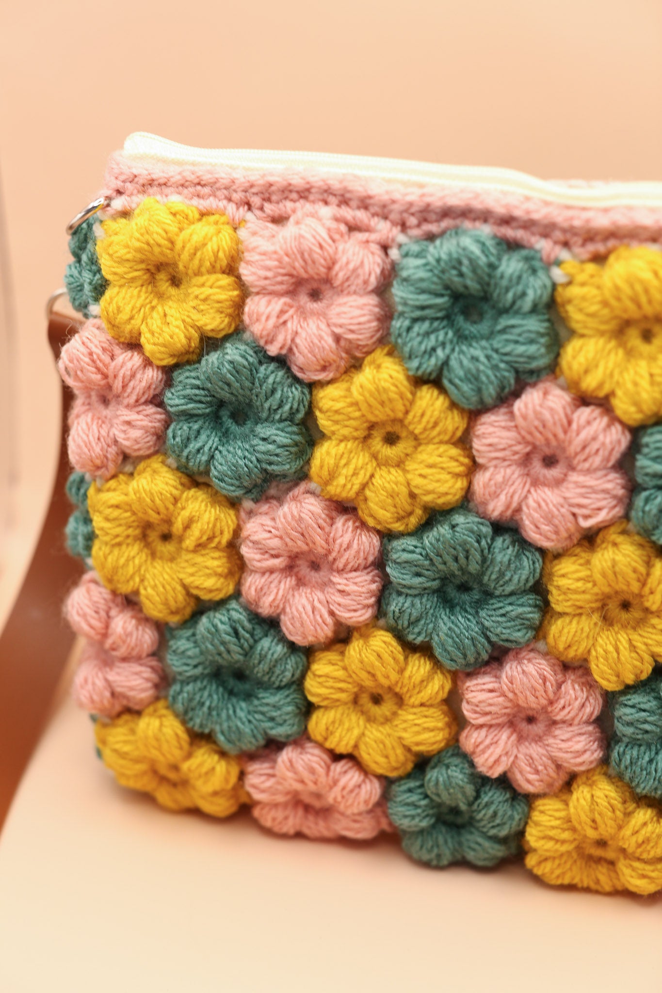 Crochet Flower Puff Crossbody Bag