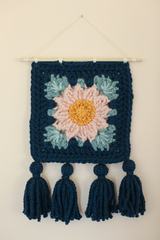 Floral Granny Square Wall Hanging (navy)