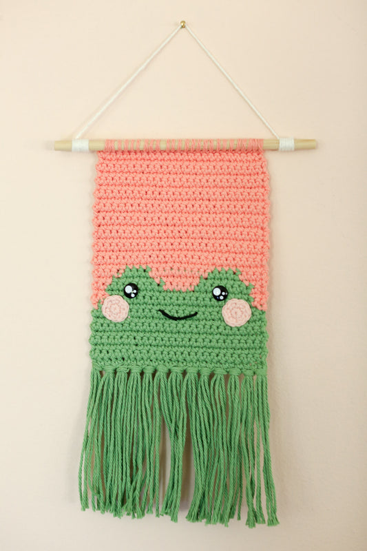 Kawaii Frog Friend Wall Hanging (pink)